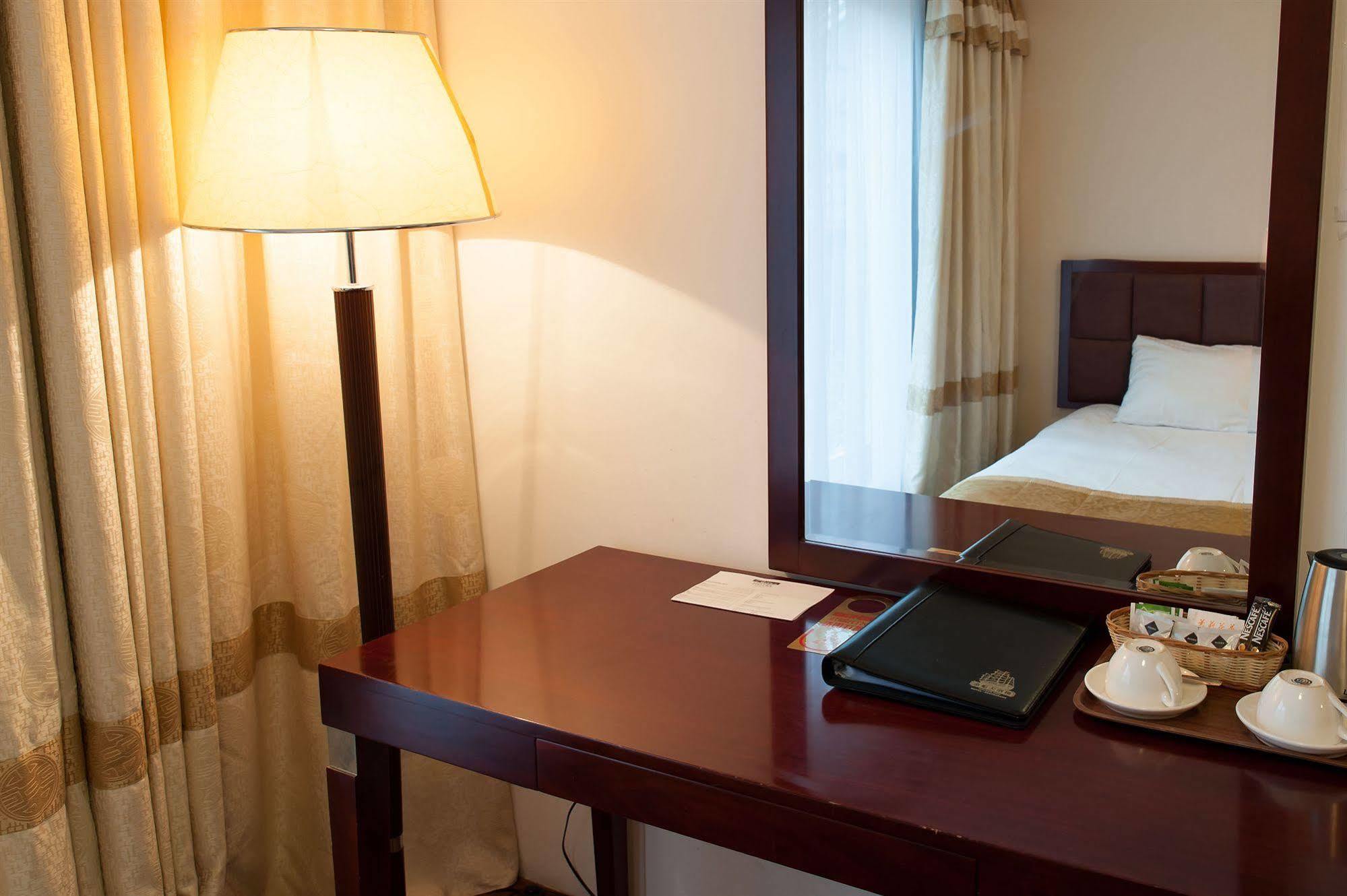 Hotel Hague Center Den Haag Bagian luar foto