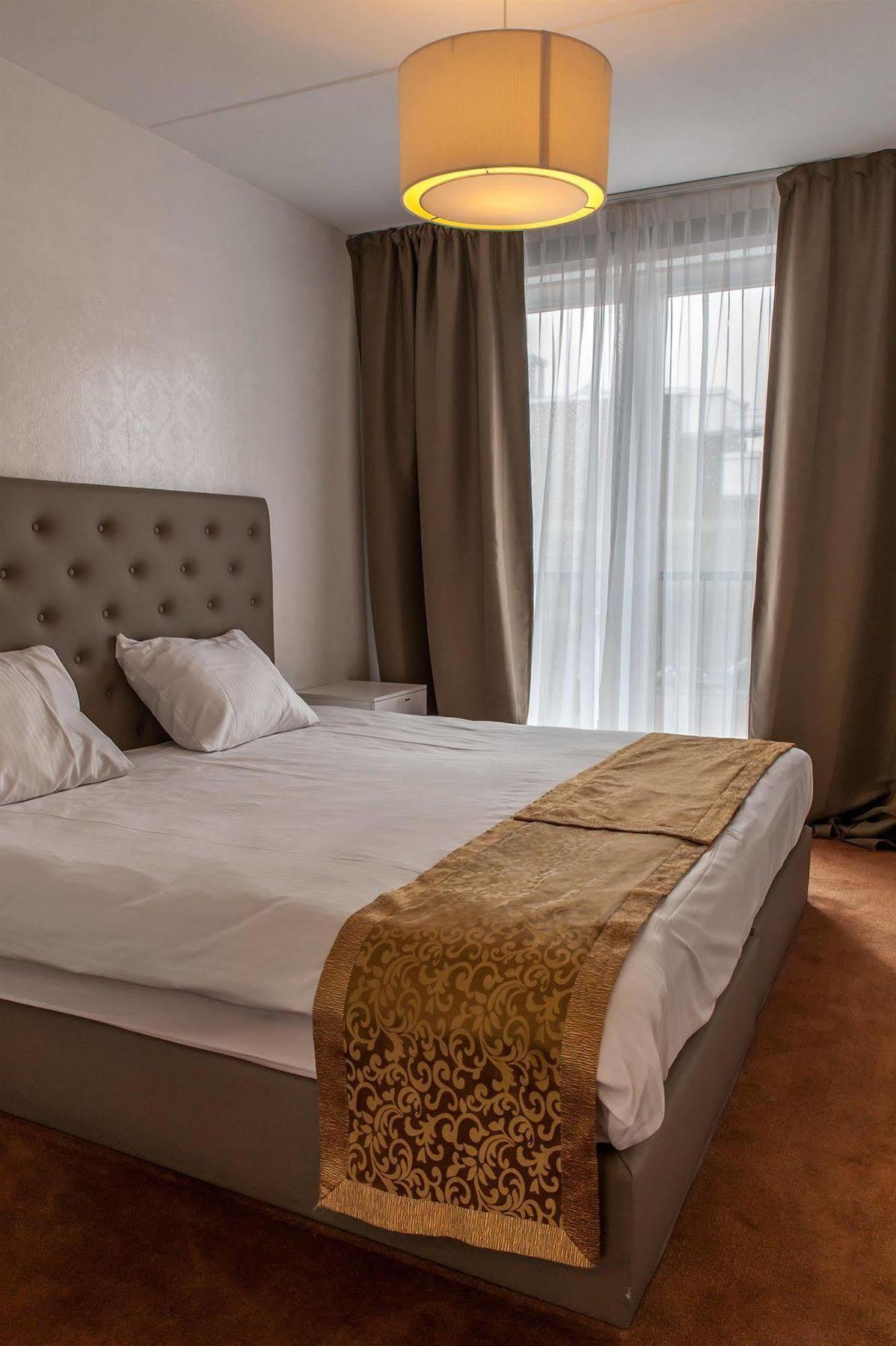 Hotel Hague Center Den Haag Bagian luar foto